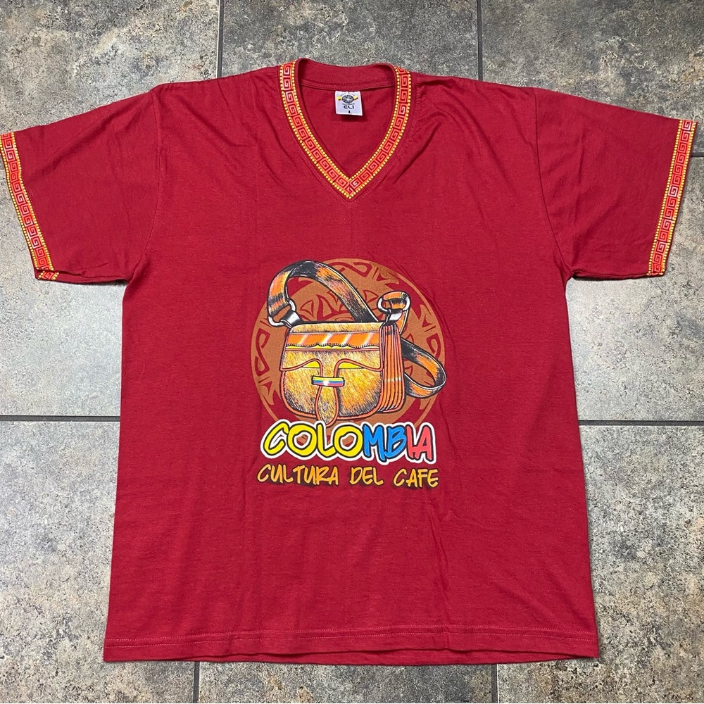 VTG 90’s Columbia Coffee Culture Short Sleeve Vneck T-Shirt Size Large